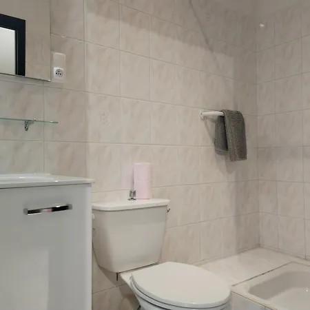 Latre Freres Location *