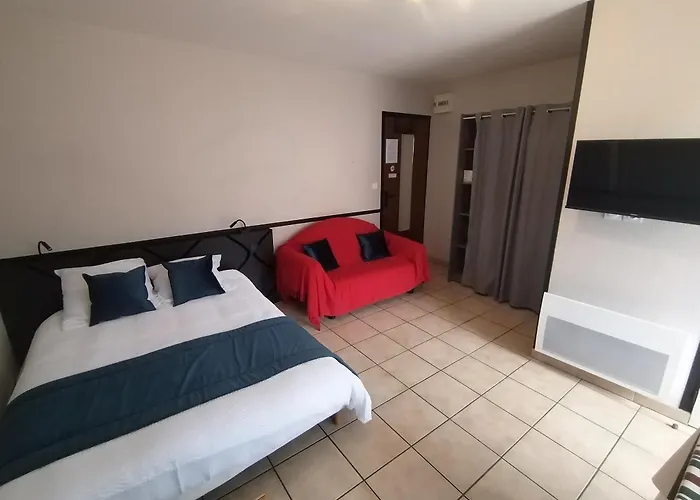 - Latre Location Апартаменты