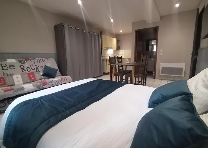 Studio - Latre Location *