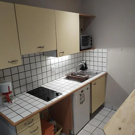 Latre Freres Location *